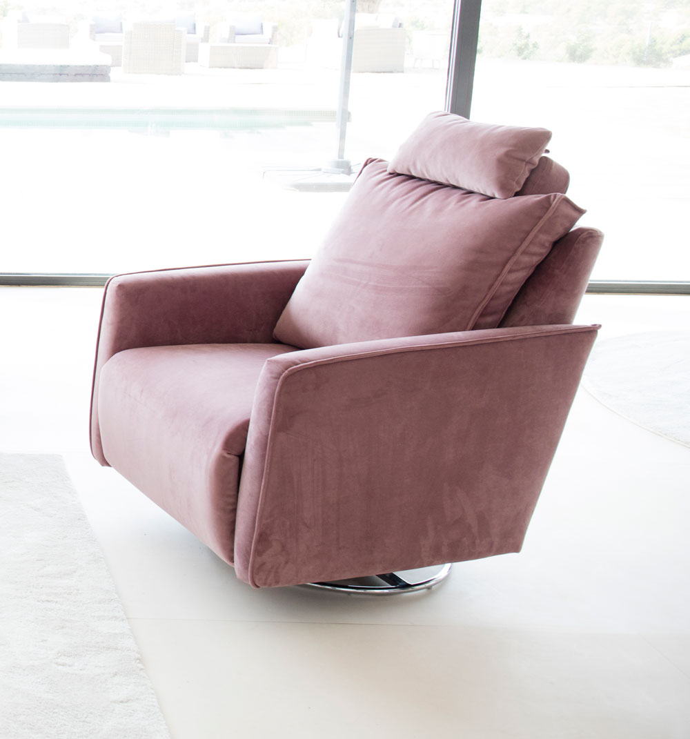 Bonne motorised reclining Armchair by Fama at House of McGregor
