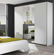 White Sliderobe with Mirrors in Middle. Room setting