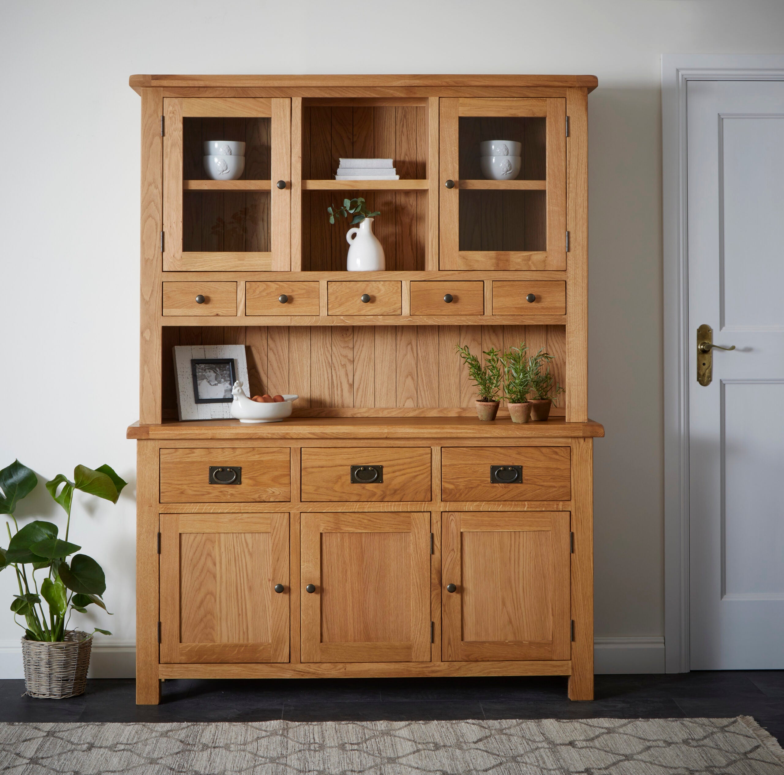 Salisbury Large Oak Sideboard