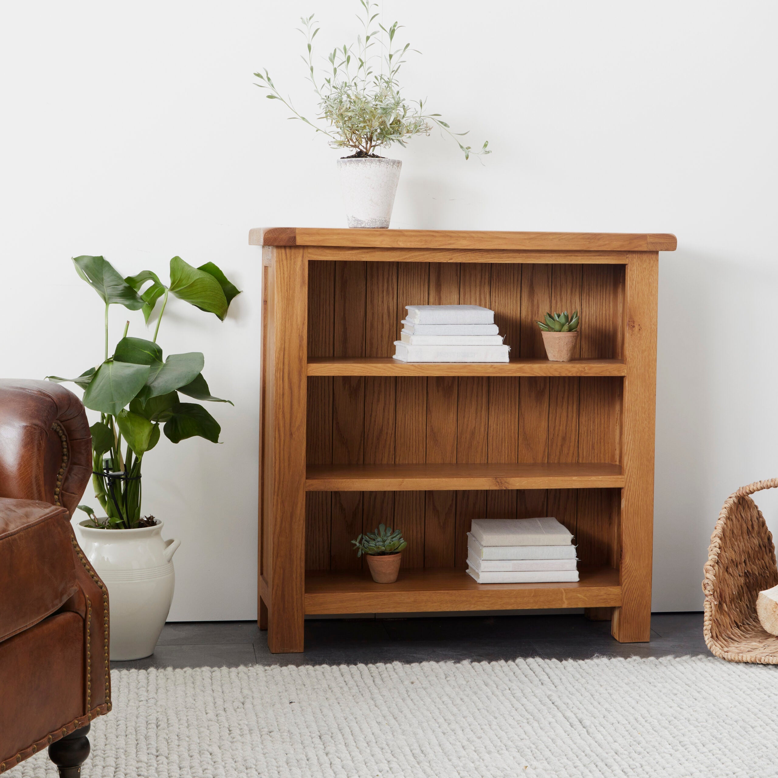 Salisbury Low Oak Bookcase