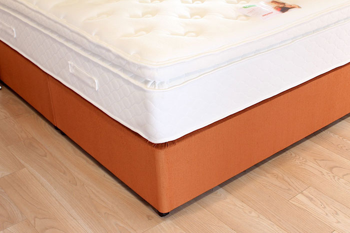 St. Tropez Corner Showing Mattress depth and detail