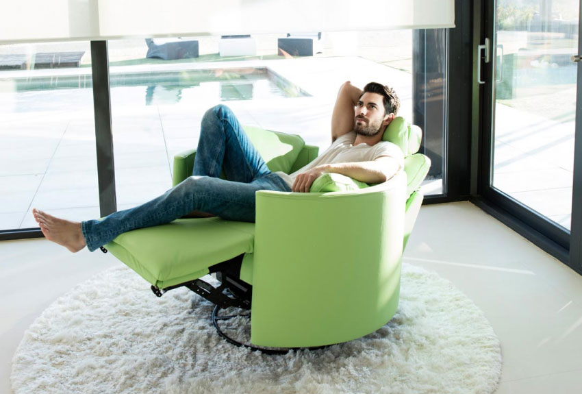 Moonrise Electric Reclining & Rocking Chair - Fama