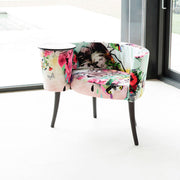 La Caracola Stylish Accent Chair by Fama