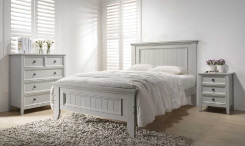 Mila Panelled Bed 4' - Clay