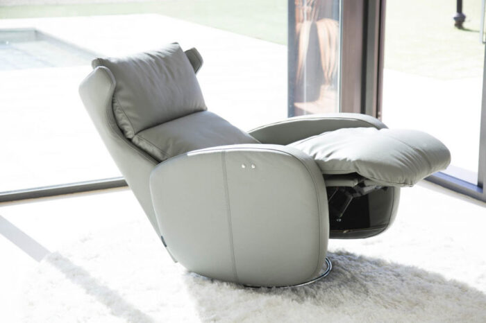 Kim Electric Recliner Chair By Fama - 6 Series Fabric - Image 2