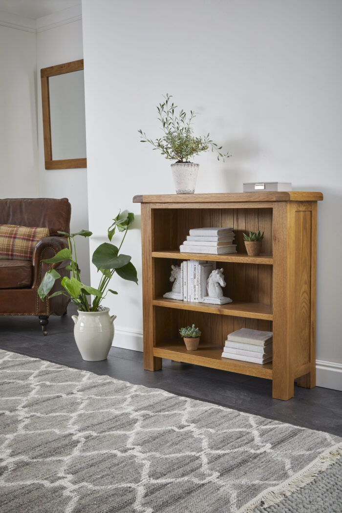 Salisbury Low Oak Bookcase - Image 3